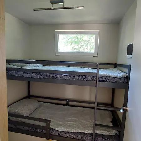 Small 24 Sq M House For 6 People With 2 Extra Beds 別荘 Plieņciems