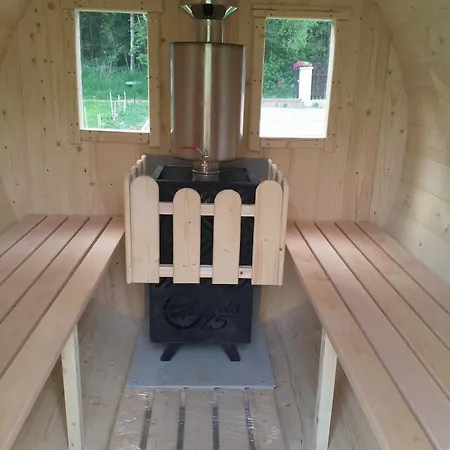 別荘 Small 24 Sq M House For 6 People With 2 Extra Beds